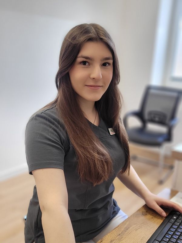 Über uns<div><span style="display:none;"> – </span>wir sind für Sie da</div>