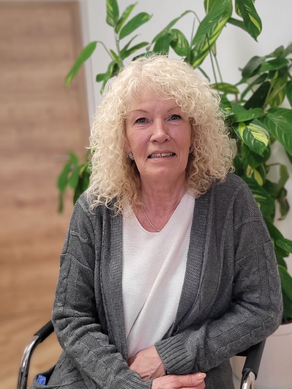 Über uns<div><span style="display:none;"> – </span>wir sind für Sie da</div>